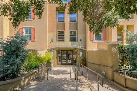 128 N Oak Knoll Ave #106 Pasadena, CA 91101