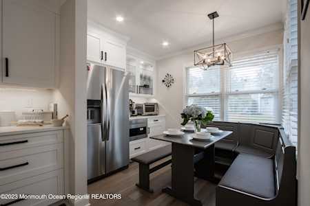 14 Eastborne Dr Little Silver, NJ 07739