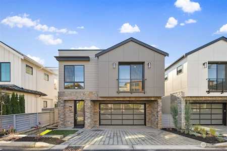 217 3rd Ave S Kirkland, WA 98033