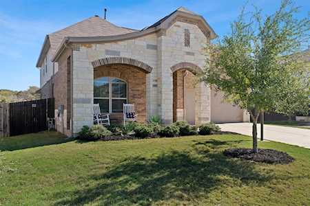 1000 Goldilocks LN Manchaca, TX 78652