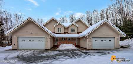 18133 Mendenhall St Eagle River, AK 99577