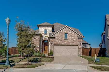 6820 Roaring Drive McKinney, TX 75070
