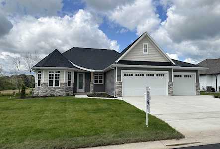 1207 Copilot Way De Pere, Village of Hobart, WI 54115