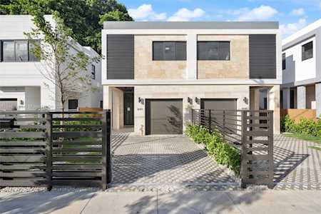 3647 SW 23rd Ter Miami, FL 33145