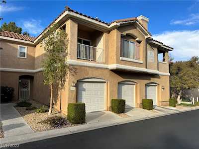251 S Green Valley Parkway #3013 Henderson, NV 89012