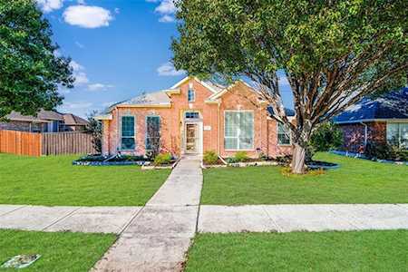 2430 Daybreak Drive Rockwall, TX 75032