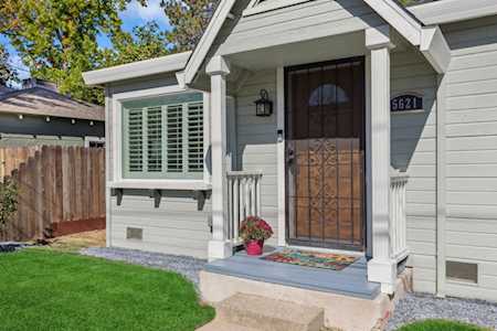 5621 19th Avenue Sacramento, CA 95820