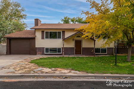 2046 Panorama Parkway N St George, UT 84790