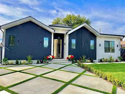 10407 10405 Densmore Ave Granada Hills, CA 91344