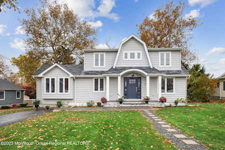 1121 Narrumson Rd Wall, NJ 08736