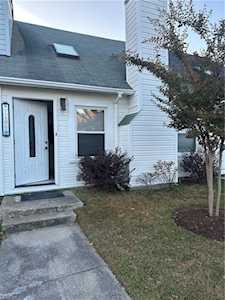 1106 Creekside Ct Virginia Beach, VA 23453