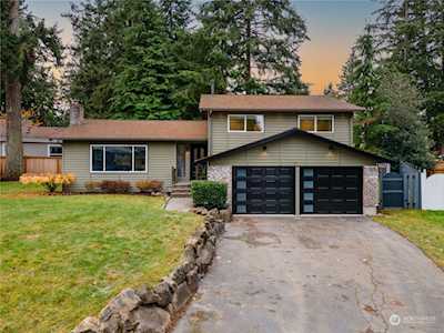 633 N 198th Place Shoreline, WA 98133