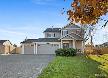 7110 287th Place NW Stanwood, WA 98292