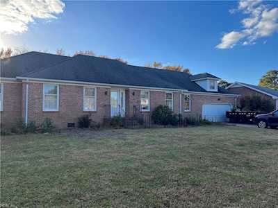 2212 Rock Creek Dr Chesapeake, VA 23325