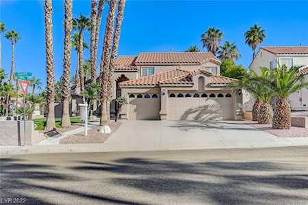 8 Ranger Ct Henderson, NV 89074