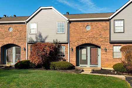 2424 Hannaway Lane Columbus, OH 43229