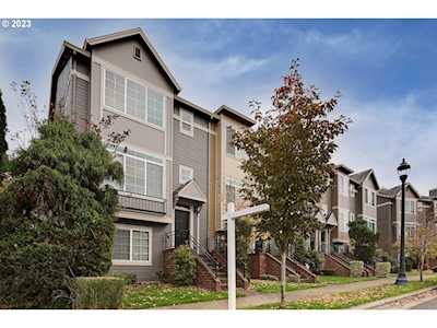 2320 NW Oak Knoll PL Beaverton, OR 97006