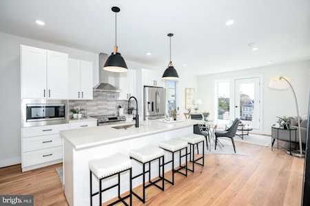 1009 Rhode Island Ave NE #8 Washington, DC 20018