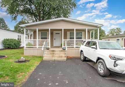 407 Wren Ct Mechanicsburg, PA 17050
