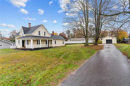 53 School St North Smithfield, RI 02896