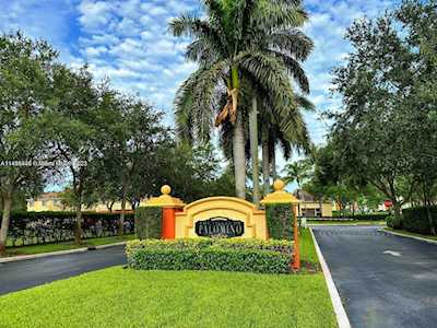 3310 Palomino #624-6 Davie, FL 33024-2345