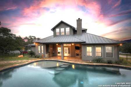 654 Copper Trace New Braunfels, TX 78132