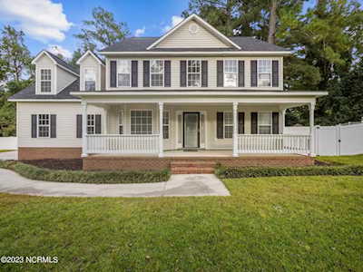 620 Clover Dr Jacksonville, NC 28546