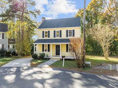 7201 S Thorncliff Place Raleigh, NC 27616
