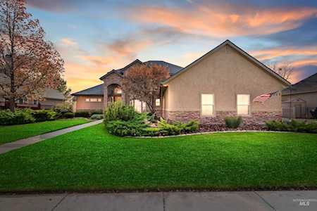 627 E Forest Ridge Dr Meridian, ID 83642