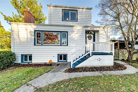 9056 Meridian Ave N Seattle, WA 98103
