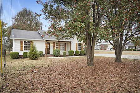 705 Mason Tucker Dr Smyrna, TN 37167