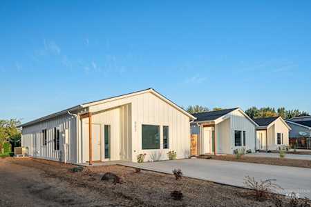 927 N Shamrock St Boise, ID 83713