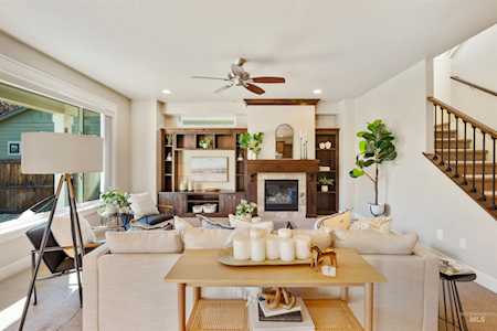 5889 E Playwright St Boise, ID 83716