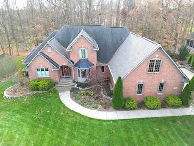 1577 E Greyhawk Way Greenfield, IN 46140