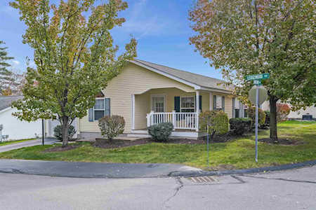 174 Ledgewood Way Manchester, NH 03104
