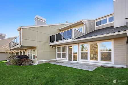 15664 NE 70th Ct Redmond, WA 98052