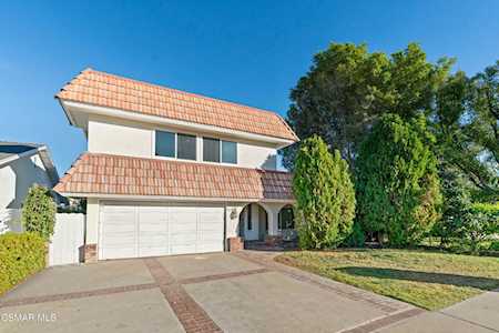 6334 Wynne Ave Tarzana, CA 91335
