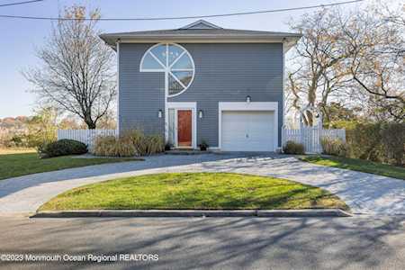 125 N Riverside Dr Neptune Township, NJ 07753