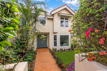 821 Ikena Circle Honolulu, HI 96821