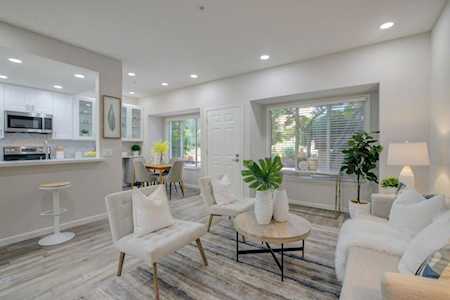 25 Mcaker Ct #135 San Mateo, CA 94403