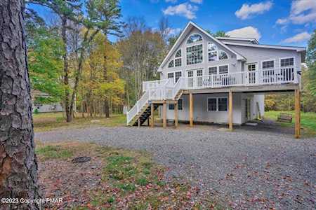 79 Johnson Ln Albrightsville, PA 18210