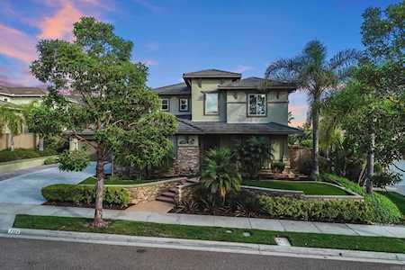 7324 Circulo Papayo Carlsbad, CA 92009