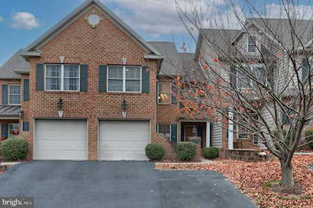 1560 Mendenhall Dr Mechanicsburg, PA 17050
