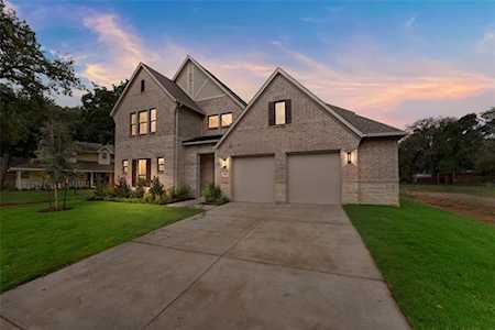 409 Alicia Court Mansfield, TX 76063