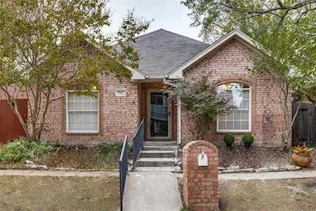 711 Greenridge Drive Arlington, TX 76017
