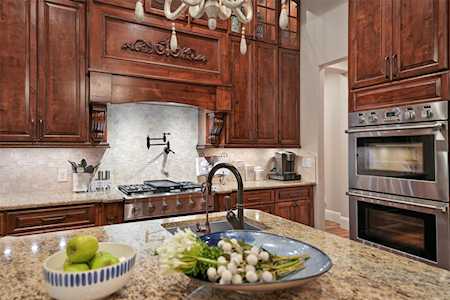 405 Compass Point Ct Montgomery, TX 77316