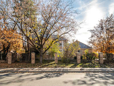 4507 S Countrylane Rd Millcreek, UT 84117