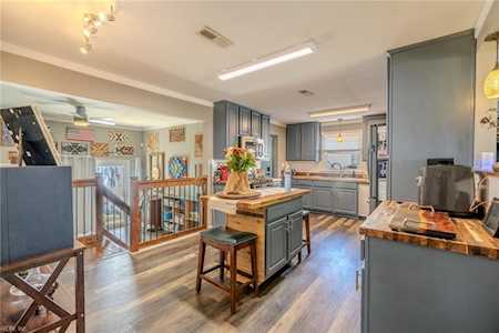 16 Hickory Hill Rd Hampton, VA 23666