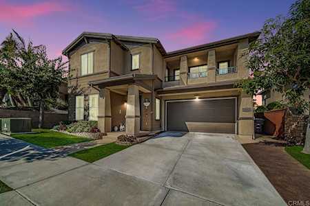 4664 Meadow Dr Carlsbad, CA 92010
