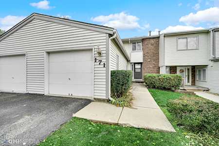171 Roberts Rd Bolingbrook, IL 60440
